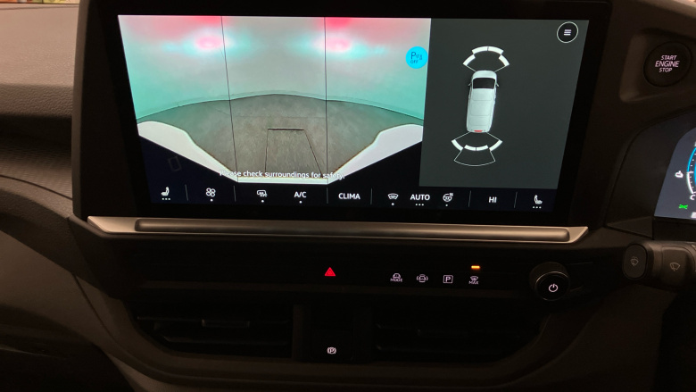 Volkswagen Transporter T32 Swb Electric 160kW 65kWh Commerce Pro Van Auto